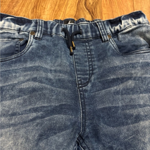 Women's Denim Jeggings - Picture 5 of 7